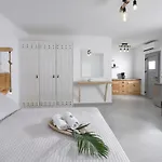 Granite Village Mykonos 3*