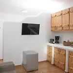 Lägenhetshotell Granite Village Mykonos Ano Mera