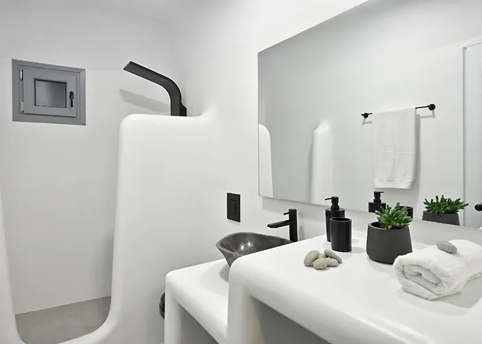 Granite Village Mykonos Apartahotel 3*