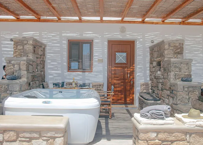 Granite Village Mykonos Apartahotel 3*